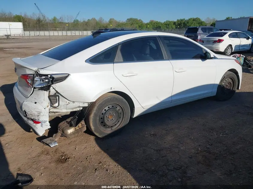 2016 HYUNDAI SONATA SE
