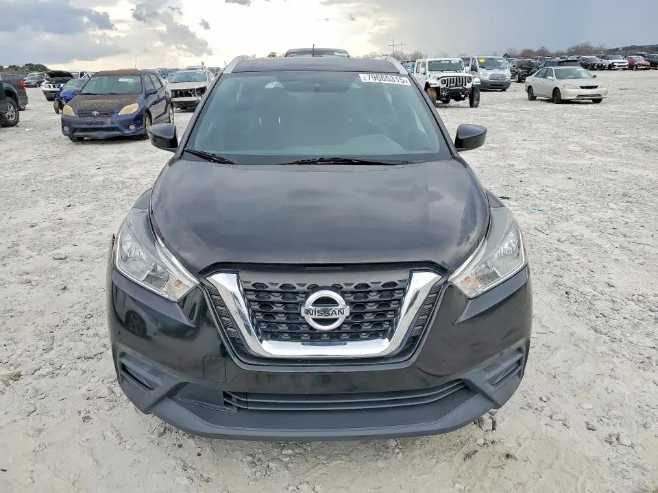 2019 NISSAN KICKS SV  