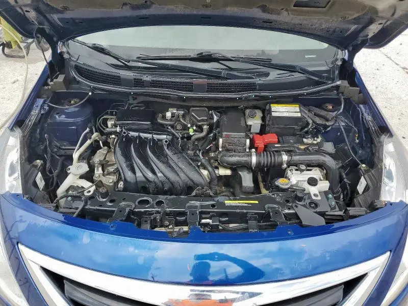 2019 NISSAN VERSA S