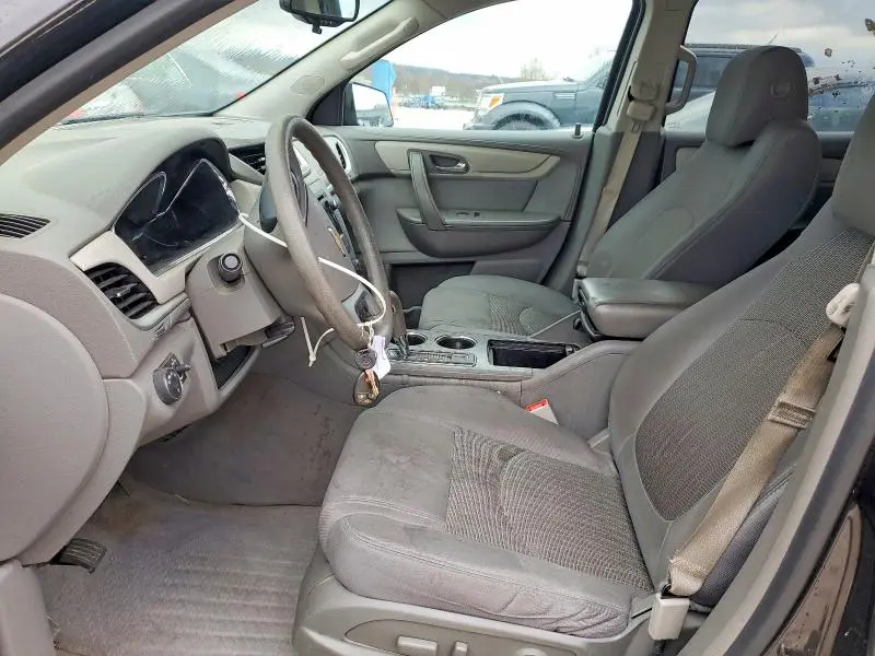 2014 CHEVROLET TRAVERSE LS  