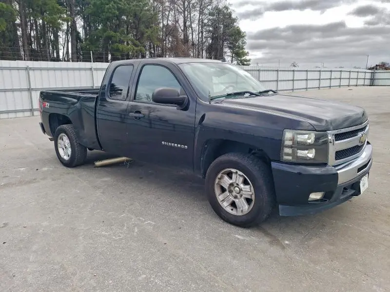 2010 CHEVROLET SILVERADO K1500 LT  