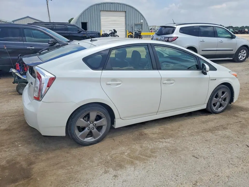 2015 TOYOTA PRIUS PERSONA SERIES  