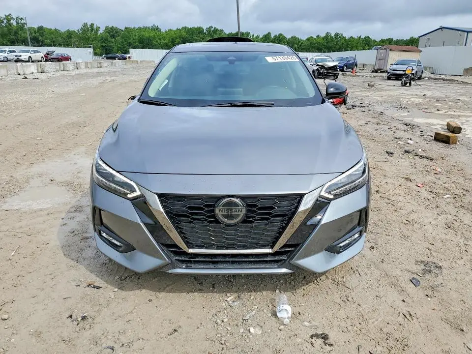 2023 NISSAN SENTRA SR  