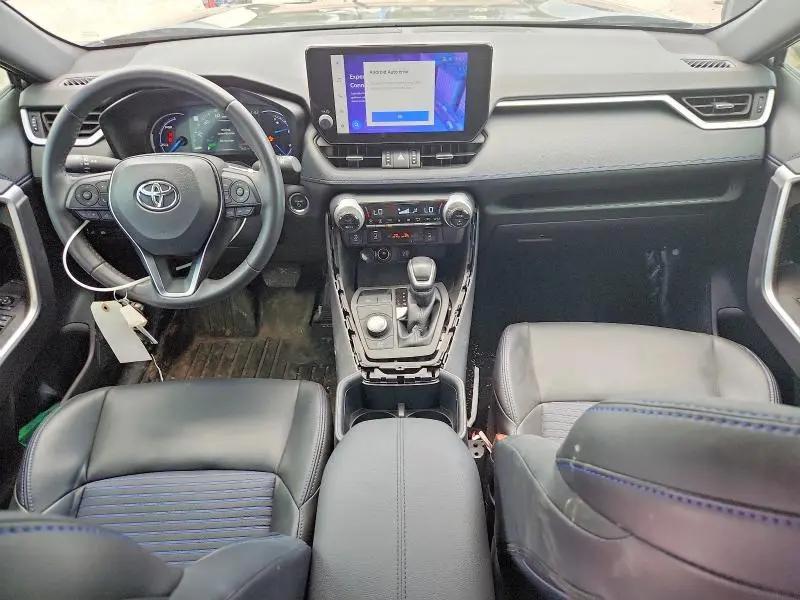 2025 TOYOTA RAV4 XSE  