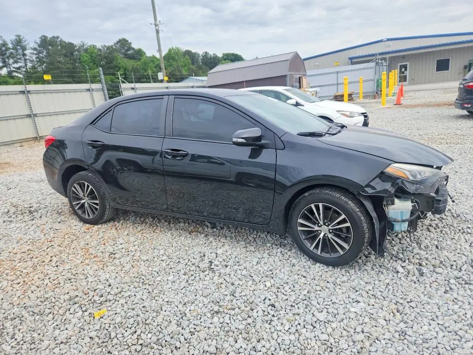2019 TOYOTA COROLLA SE  