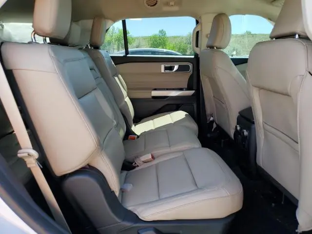 2021 FORD EXPLORER XLT  