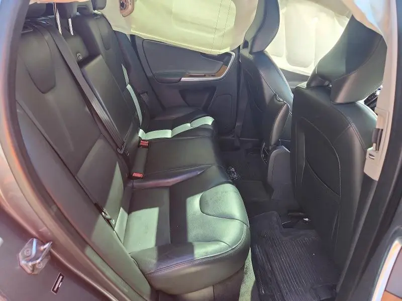 2017 VOLVO XC60 T5 INSCRIPTION  