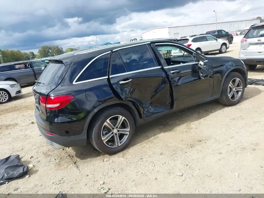 2017 MERCEDES-BENZ GLC 300 4MATIC