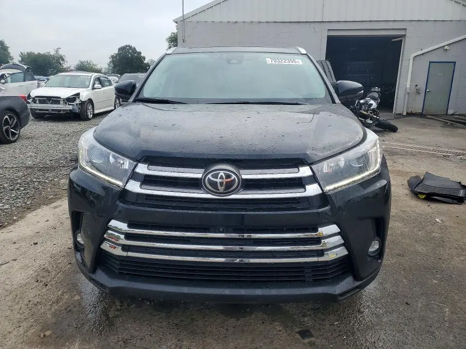 2019 TOYOTA HIGHLANDER LIMITED PLATINUM  