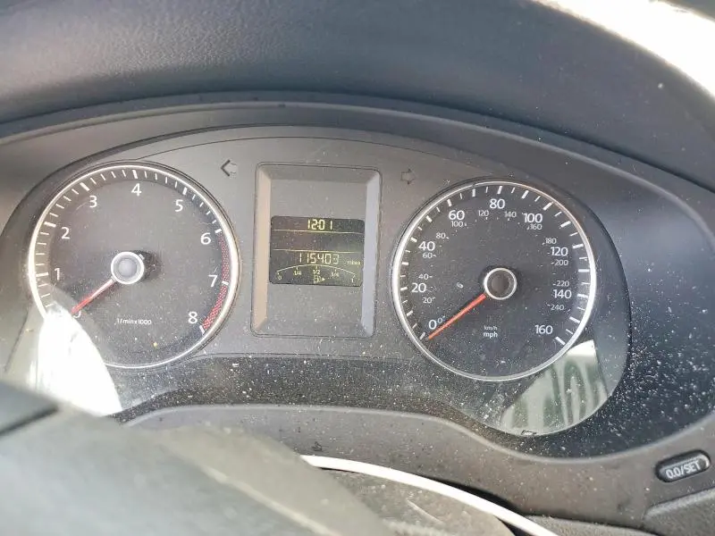 2012 VOLKSWAGEN JETTA SE  