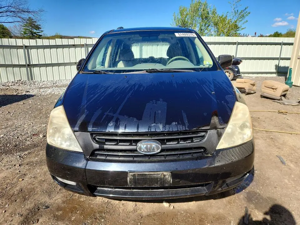 2010 KIA SEDONA LX  