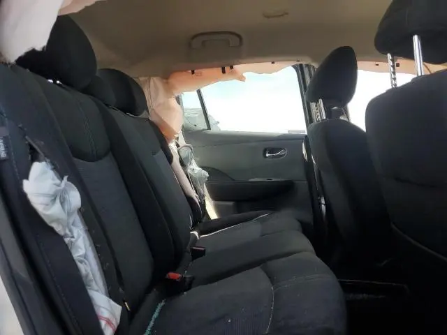 2022 NISSAN LEAF SV PLUS  