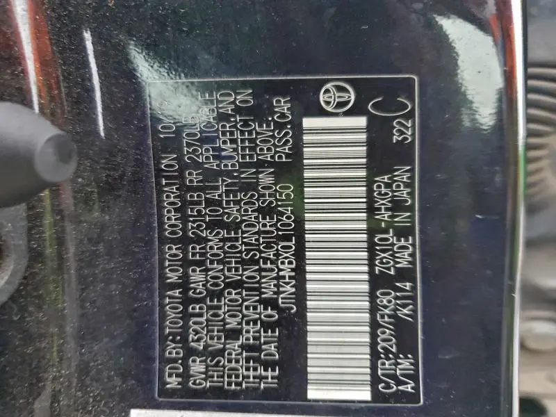 2020 TOYOTA C-HR XLE  