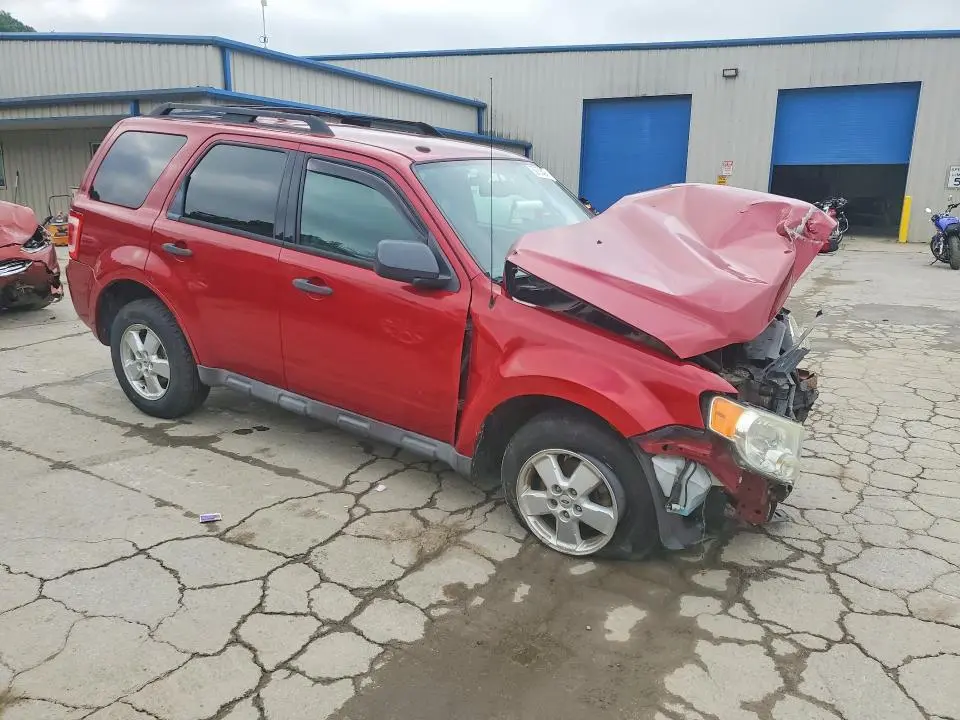 2010 FORD ESCAPE XLT  