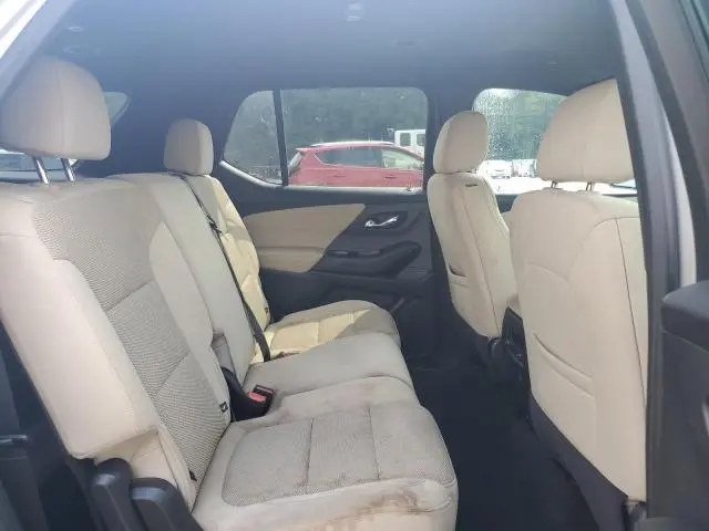 2022 CHEVROLET TRAVERSE LS  