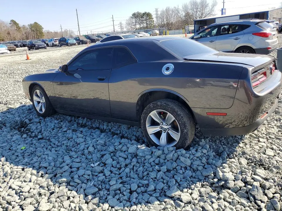 2016 DODGE CHALLENGER SXT  