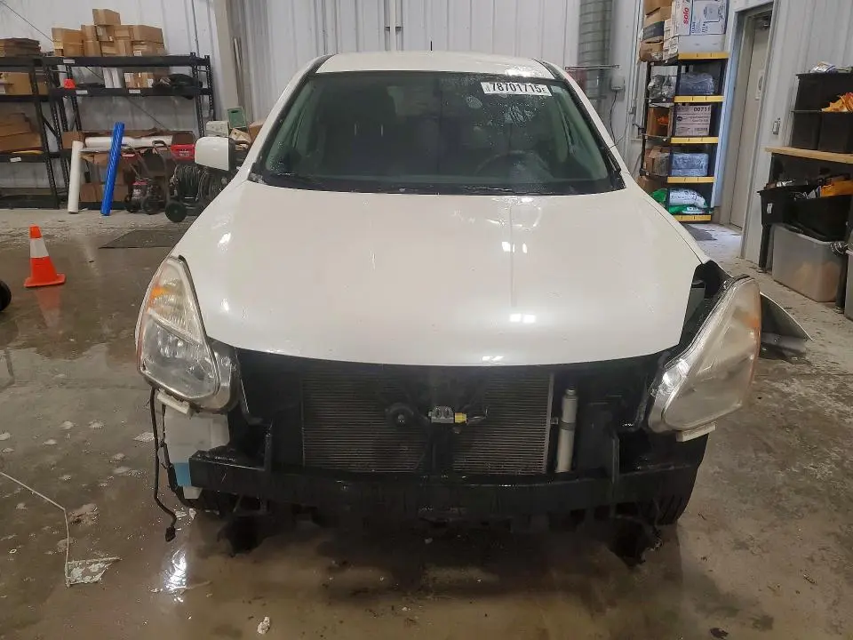 2013 NISSAN ROGUE S  