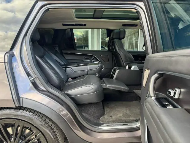 2022 LAND ROVER RANGE ROVER FIRST EDITION  