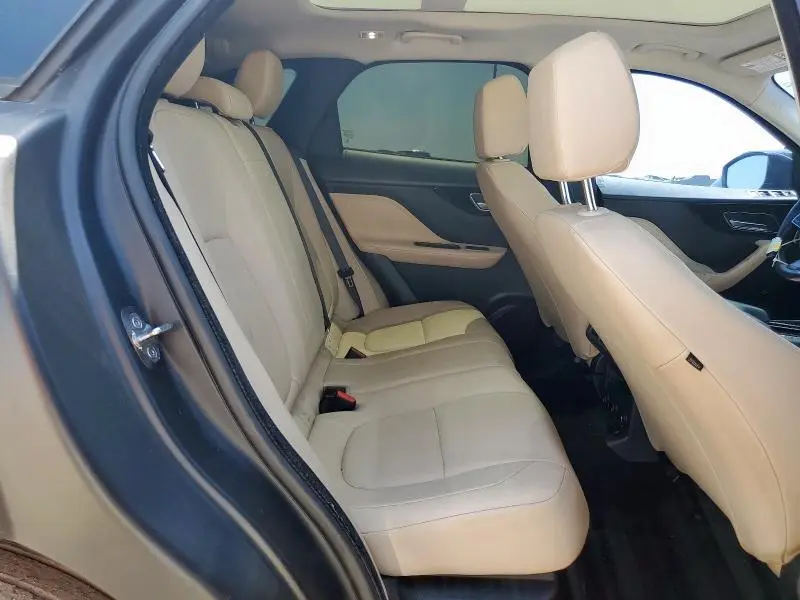 2018 JAGUAR F-PACE PREMIUM  