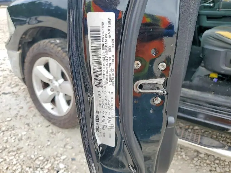 2013 RAM 1500 SLT  