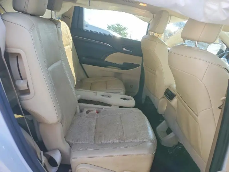 2016 TOYOTA HIGHLANDER LIMITED  