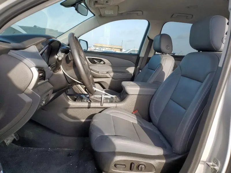 2021 CHEVROLET TRAVERSE LT  