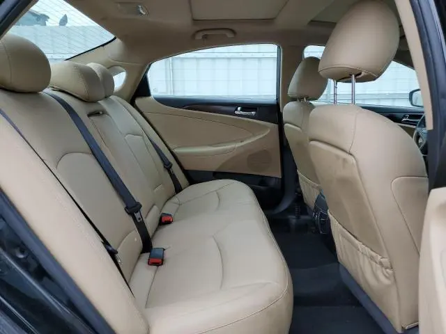 2013 HYUNDAI SONATA SE  
