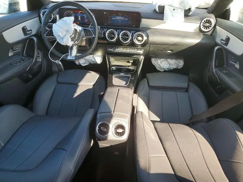 2025 MERCEDES-BENZ CLA 250  