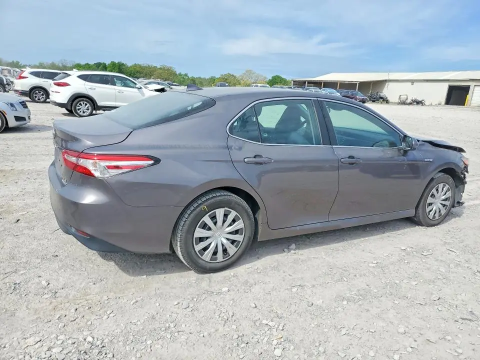 2020 TOYOTA CAMRY LE  