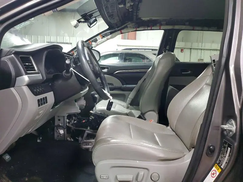 2016 TOYOTA HIGHLANDER LIMITED  