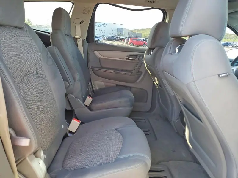 2017 CHEVROLET TRAVERSE LT  