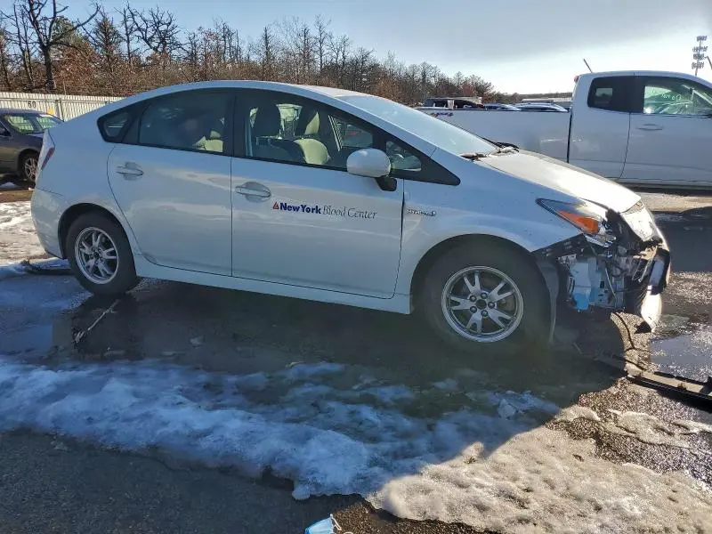 2010 TOYOTA PRIUS II  