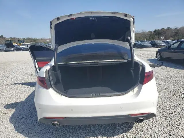 2019 ALFA ROMEO GIULIA   