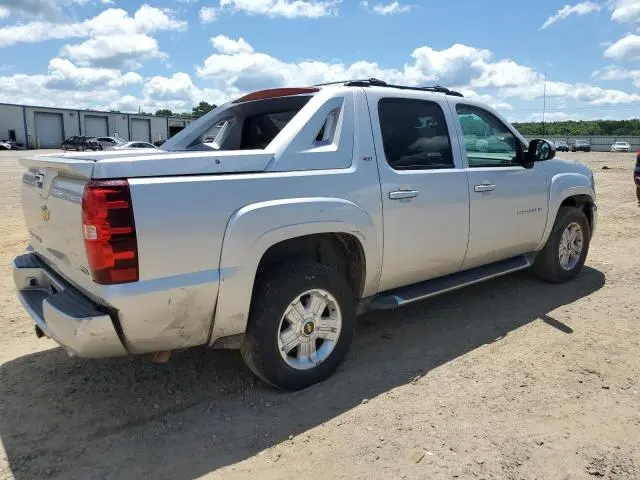2011 CHEVROLET AVALANCHE LT  