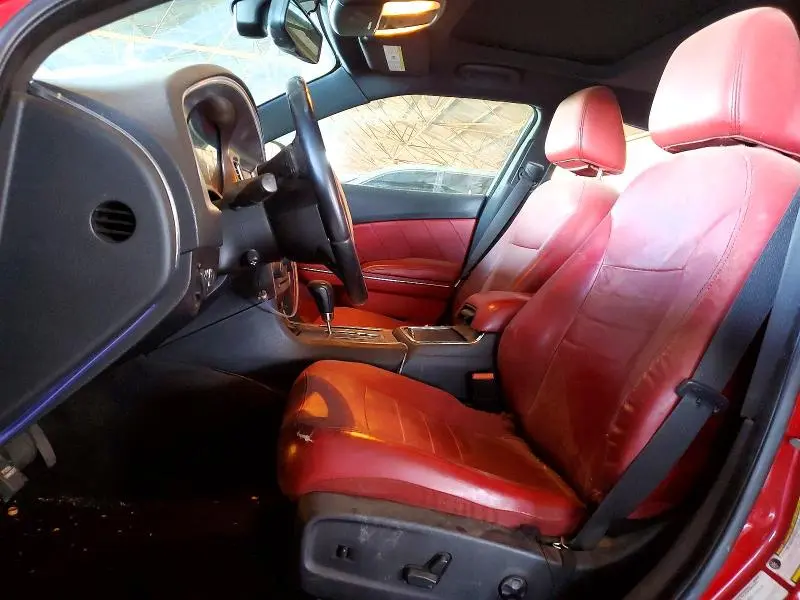 2011 DODGE CHARGER R  