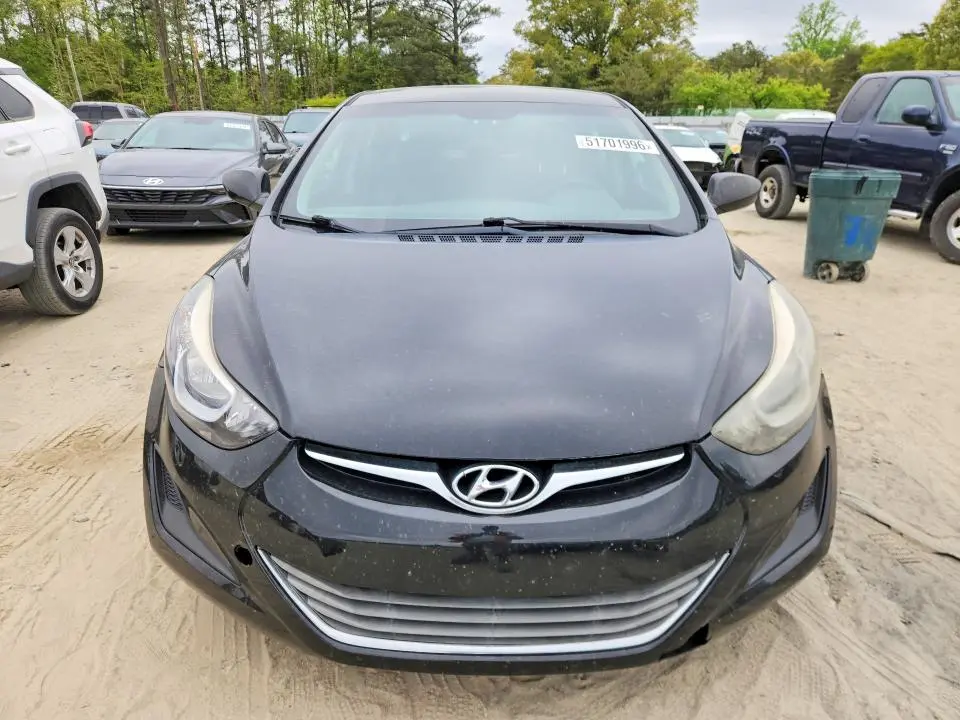 2015 HYUNDAI ELANTRA SE  