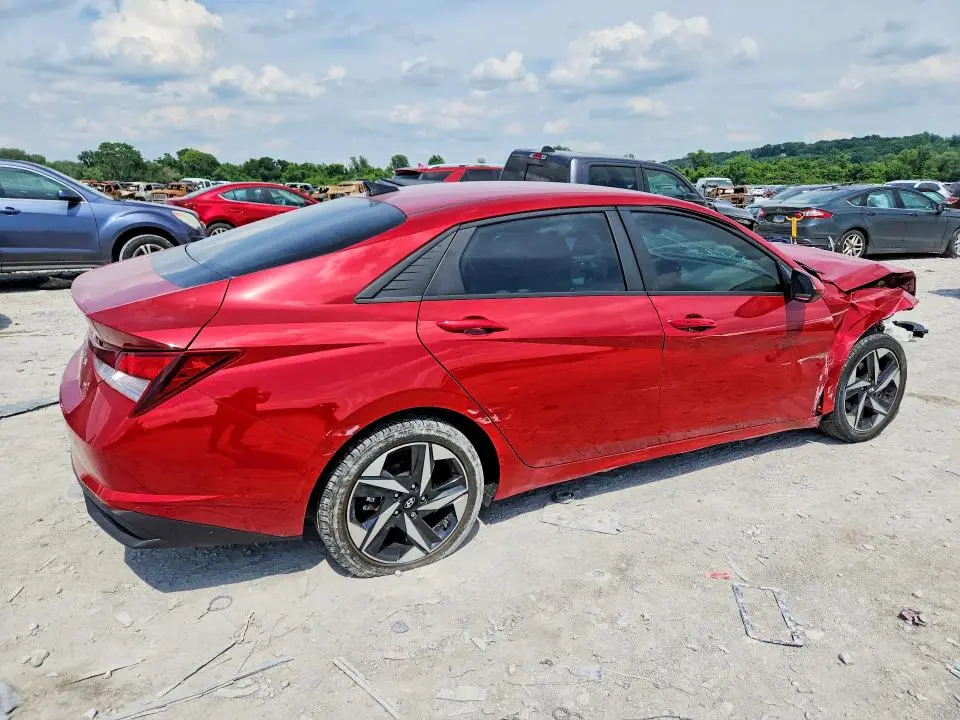 2023 HYUNDAI ELANTRA SEL  