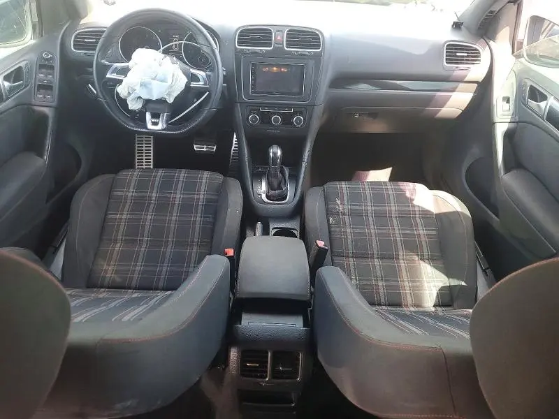 2011 VOLKSWAGEN GTI   