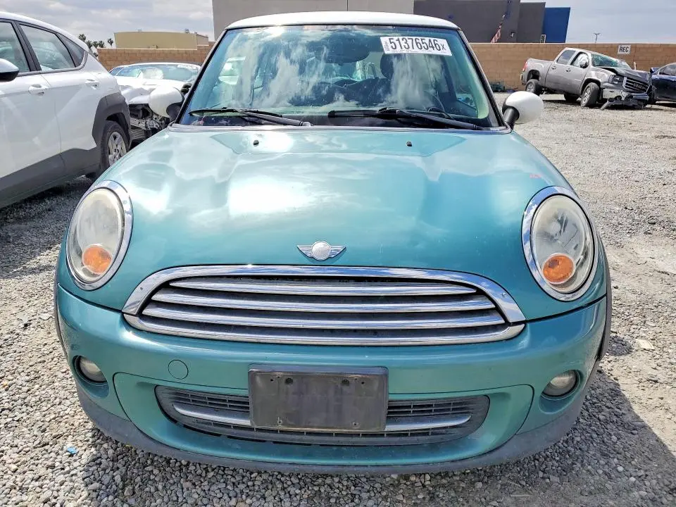 2012 MINI COOPER   