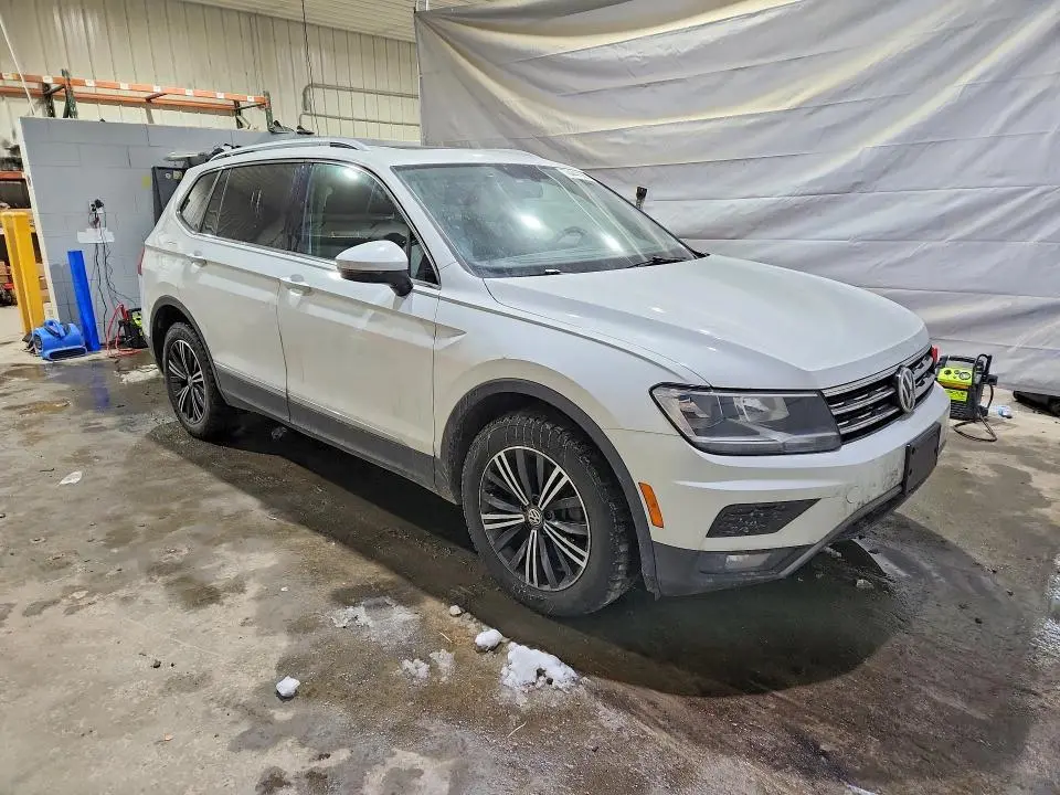 2018 VOLKSWAGEN TIGUAN SE  