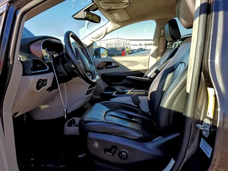 2017 CHRYSLER PACIFICA TOURING L PLUS  