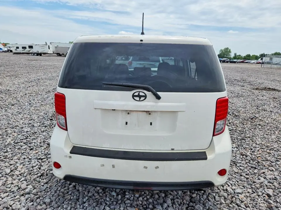 2015 SCION XB BASE  