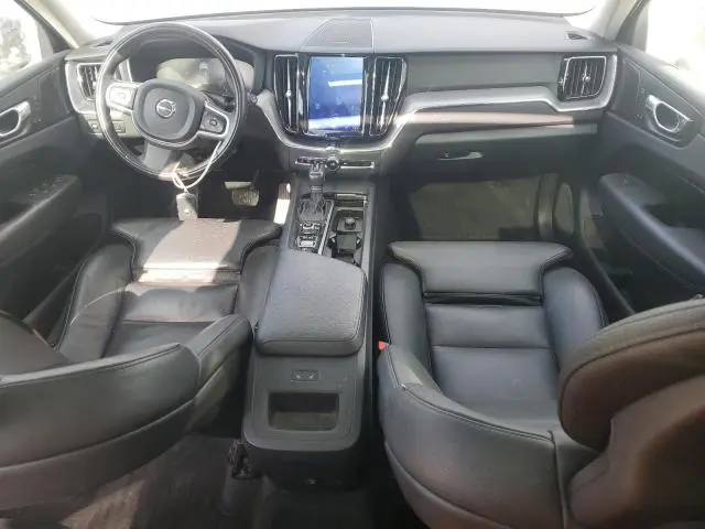 2019 VOLVO XC60 T5  