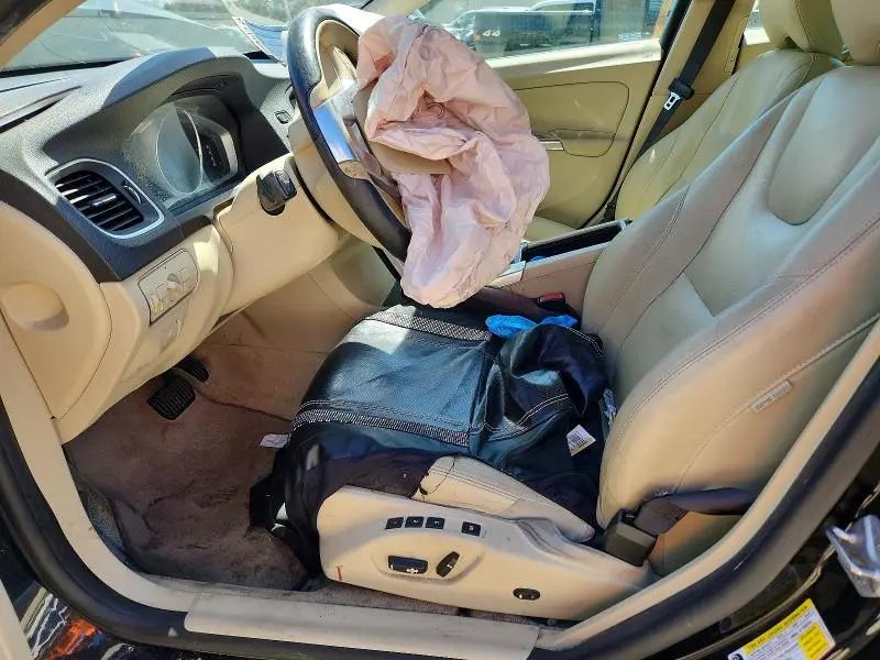 2015 VOLVO S60 PREMIER  