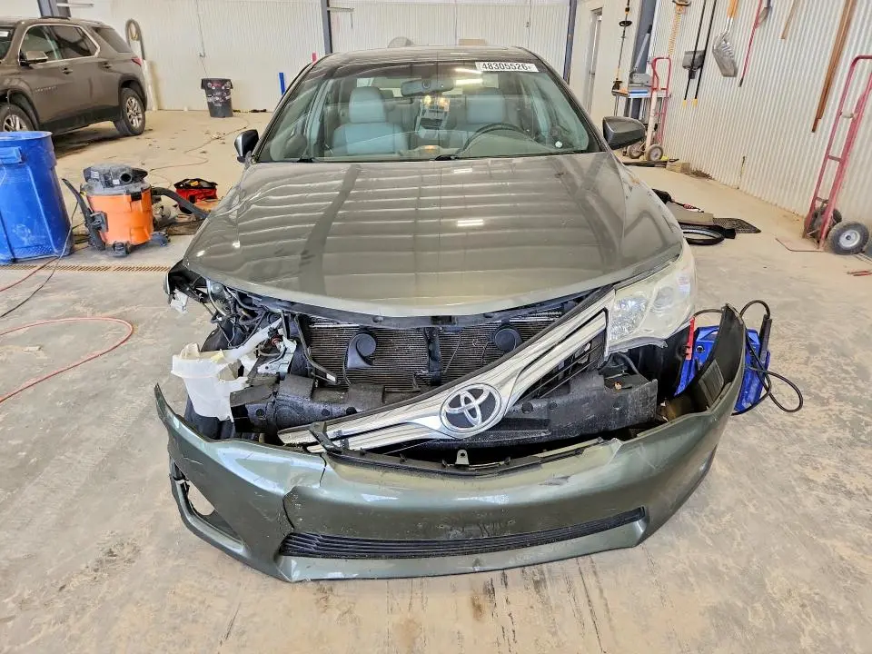 2012 TOYOTA CAMRY XLE  