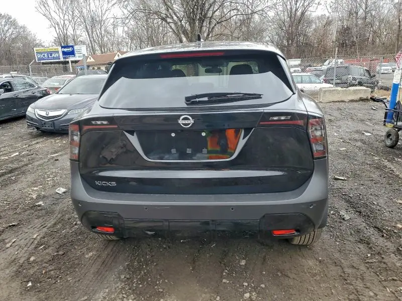 2025 NISSAN KICKS SV  