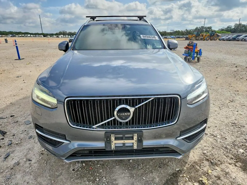 2017 VOLVO XC90 T6  