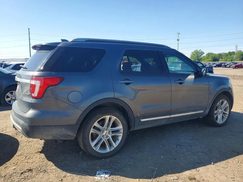 2017 FORD EXPLORER XLT  