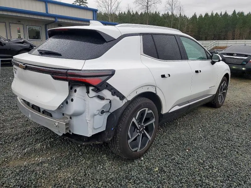2025 CHEVROLET EQUINOX LT  