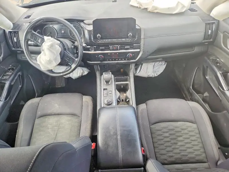 2022 NISSAN PATHFINDER SV  